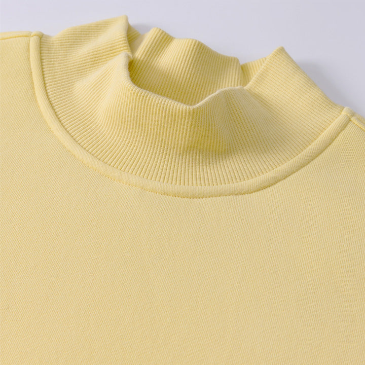 345g Relaxed fleece mock neck sweatshirt